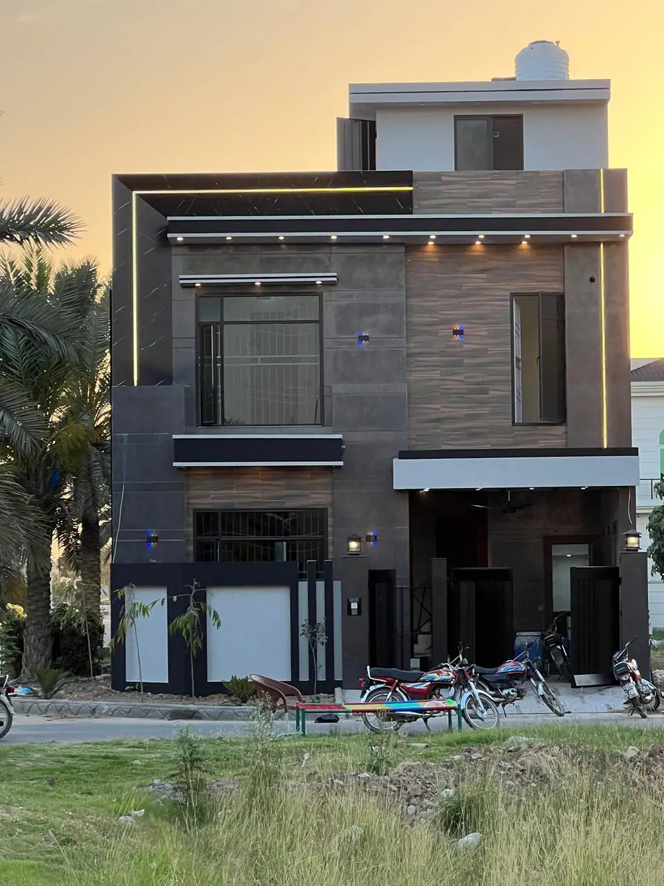 5.5 marla corner house for sale in citi housing sialkot a extension 942